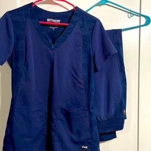 Greys Anatomy Scrub Set Indigo Size Small Camo detail